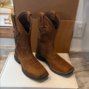 Classic Tan Western Cowboy Boots by Cody James
